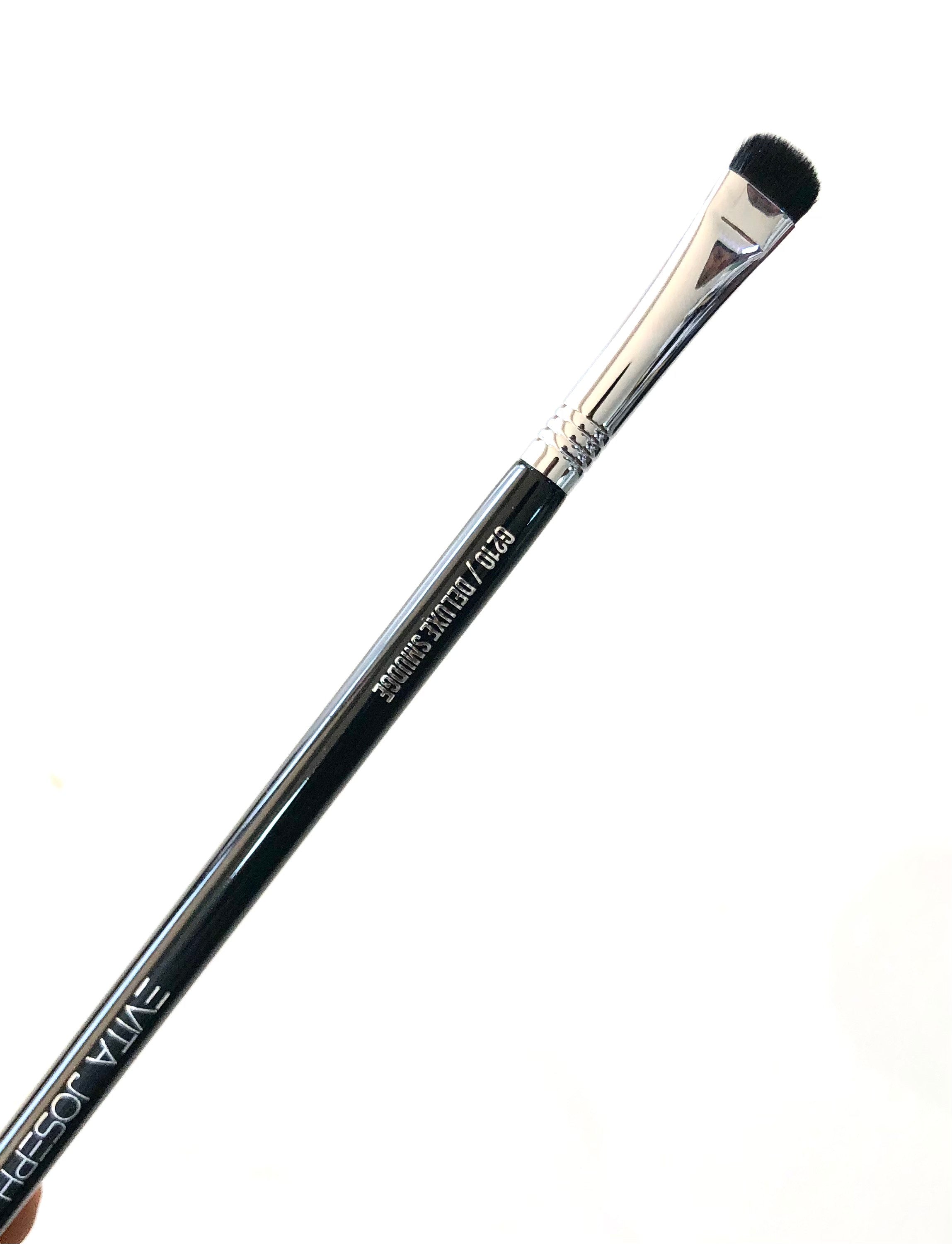 DELUXE SMUDGE BRUSH G210