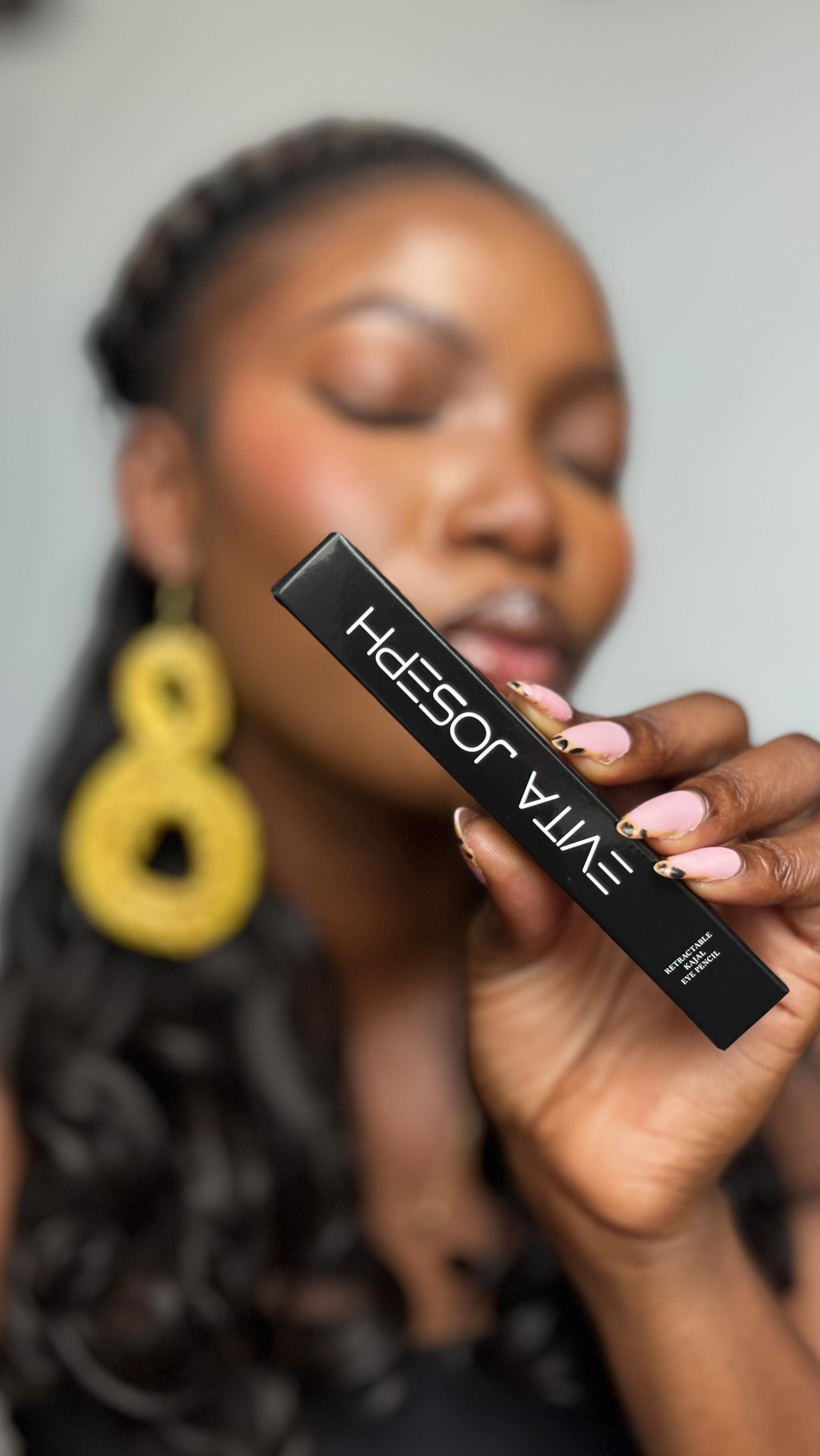 Best Smudge-Proof Eyeliner in Ghana 