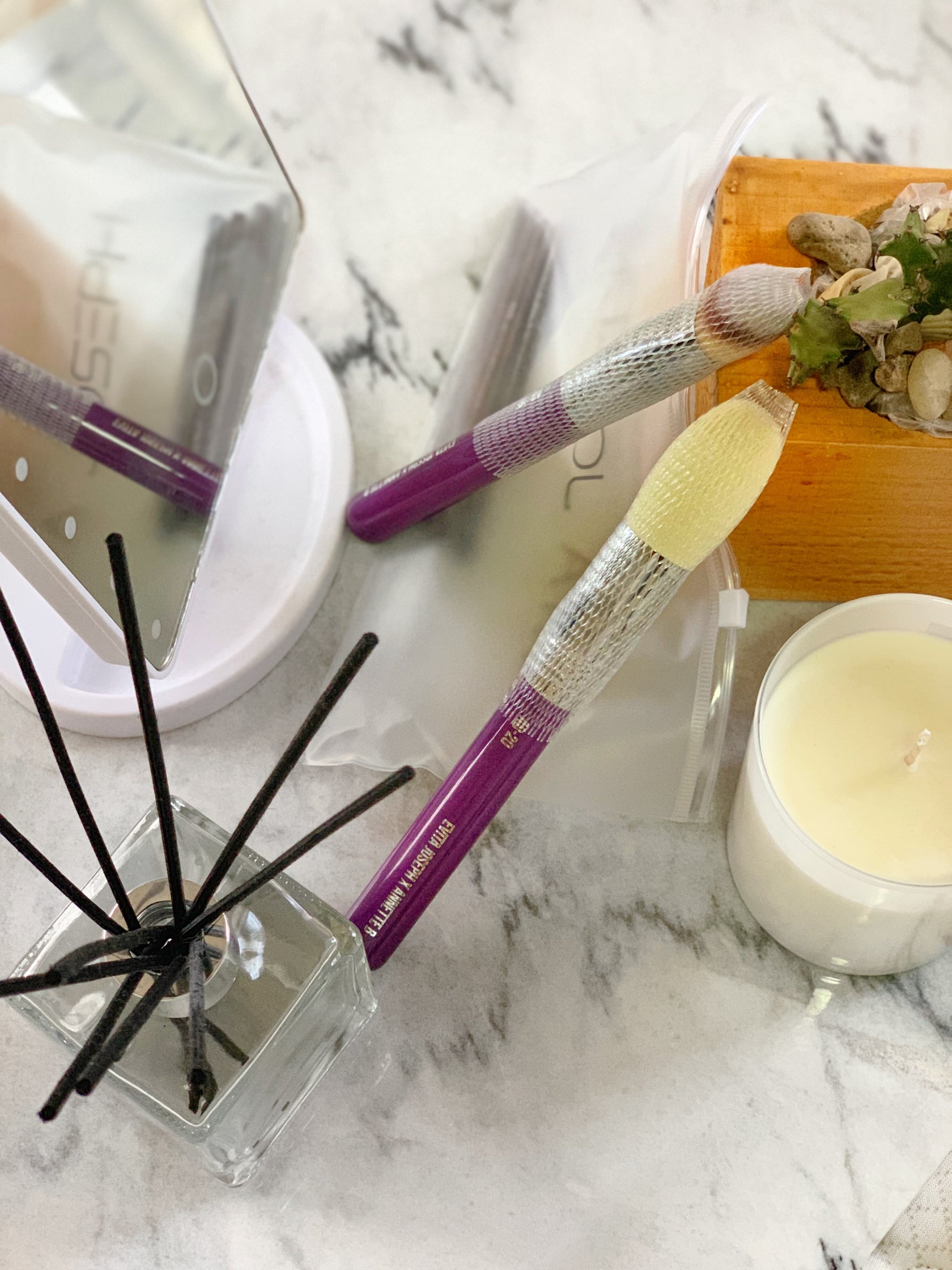 Evita Joseph Brush Shapers