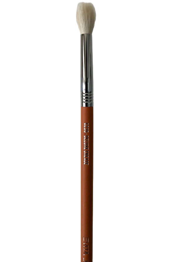 NUDE G235 DELUXE CREASE BRUSH