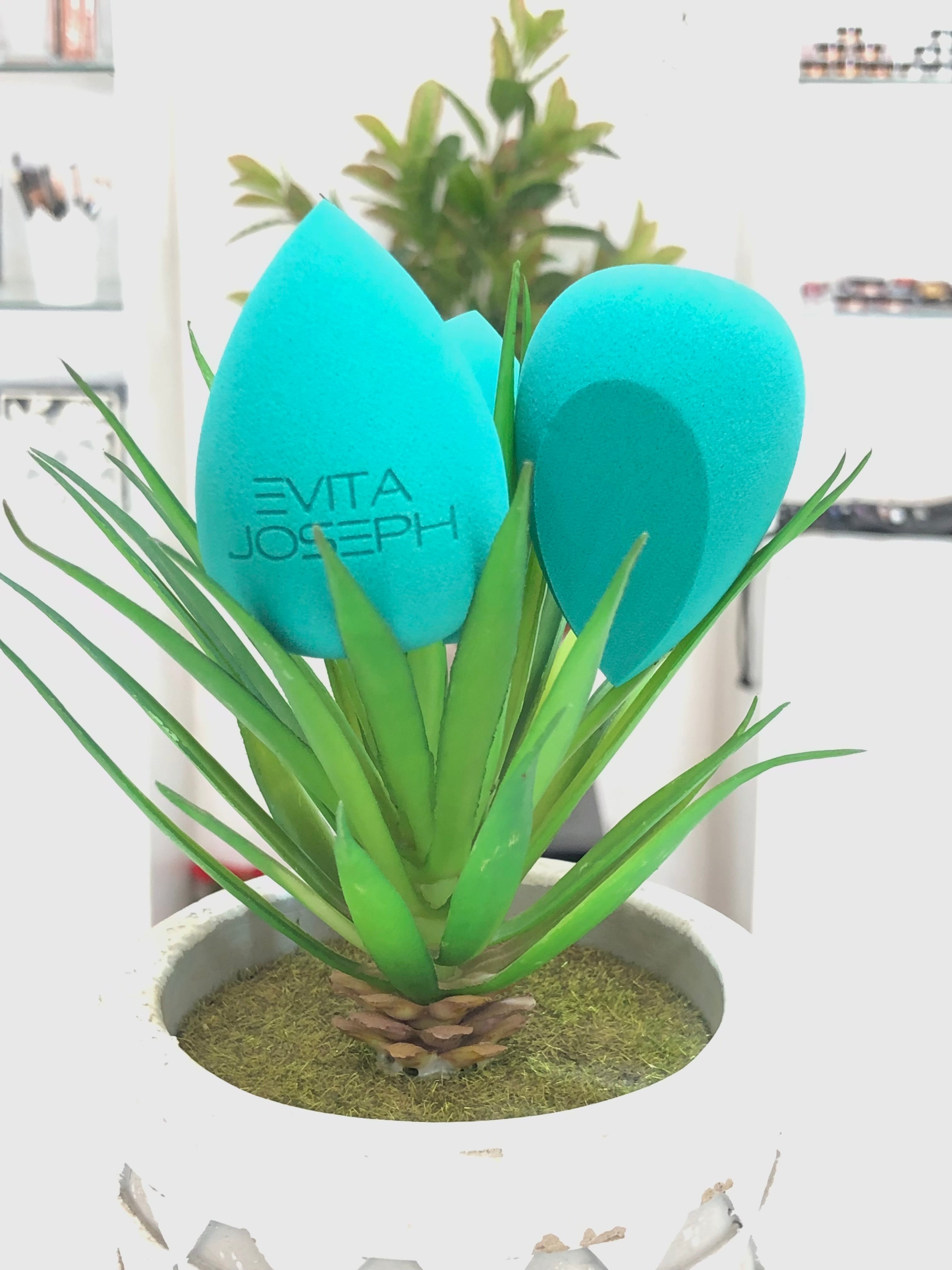 Deluxe Flawless Blending Sponge